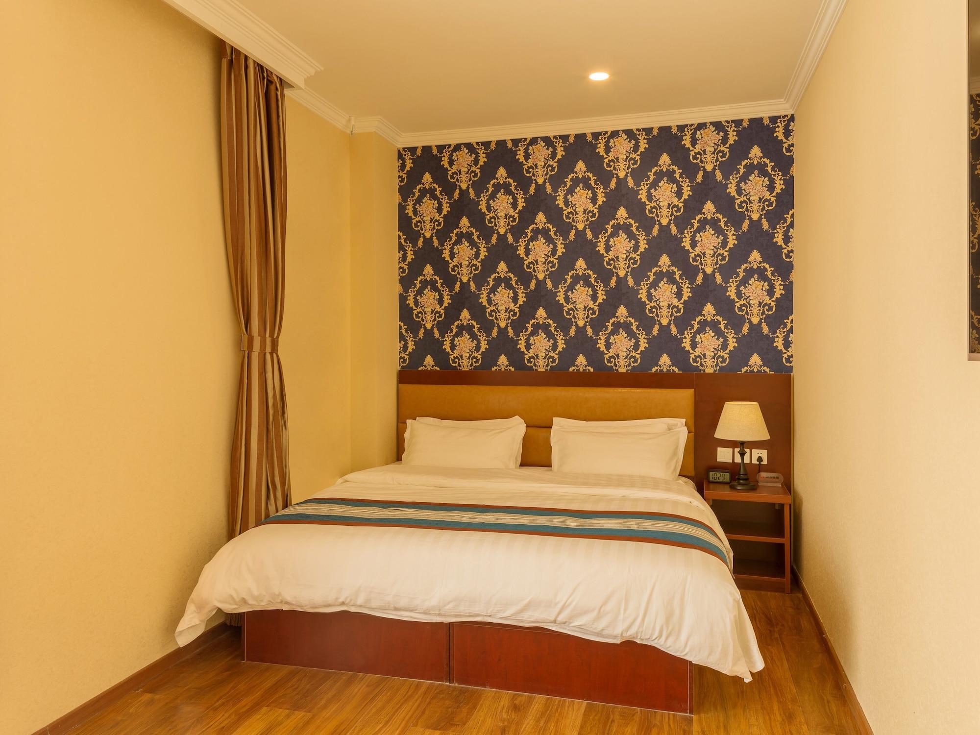 Hill Lily Beijing